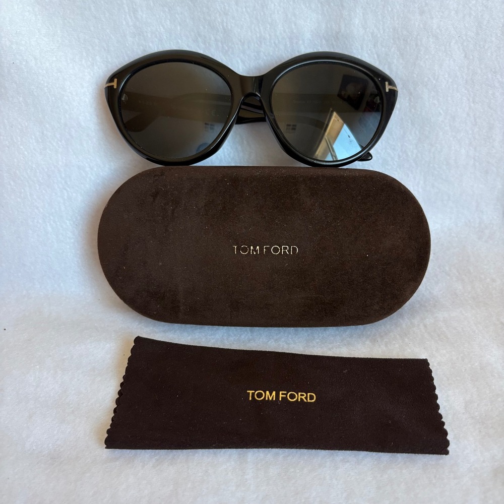 Tom Ford Black Round Oversized Sunglasses TF761-F 01A Made in Italy with Case